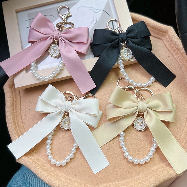 Wholesale Hot Selling Pearl keychain Women Bag Car Handbag Decoration Gift Charming Bowknot Keychain