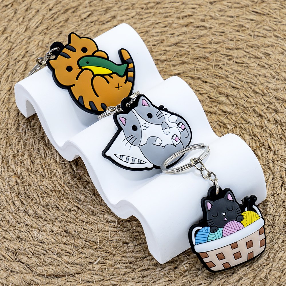 wholesale custom pvc keychain animal cartoon key rings pattern dog frog cat Snake duck key holders fit car keys pendants