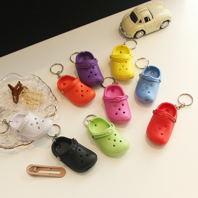 Lovely 3D Mini Eva Plastic Foam Hole Sandal Slipper Beach Shoe Shoe Small Shoe Buckle Hanging Accessory key chains keychains