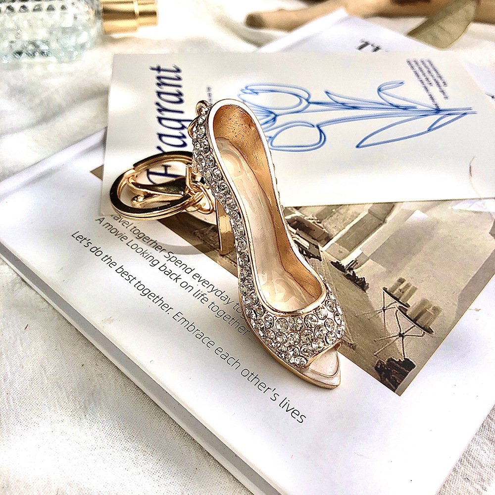 Diamond-studded shoes keychain shoe key pendant diamond-studded high heels metal keyring car accessories gift ornaments