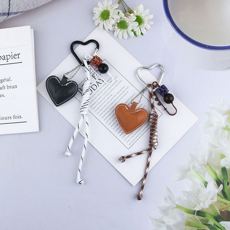 Personalised Rope Braided Keychain Luxury Leather Heart Pendant Creative Y2K strap Car Key Accessories