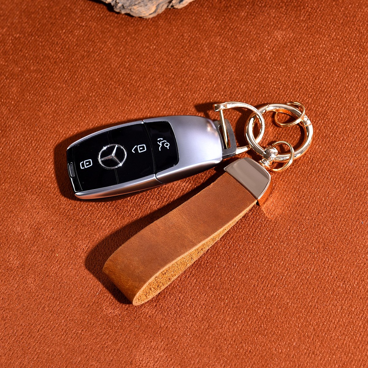Genuine Leather Keychain for Men Universal Car Keychain For car Key Fob house keys