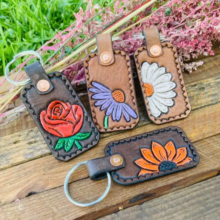 Wholesale Handmade Western Leather Key Chains Country Hand Painted Cow Hair Metal Keyrings Floral Patterns Direct Manufacturer
