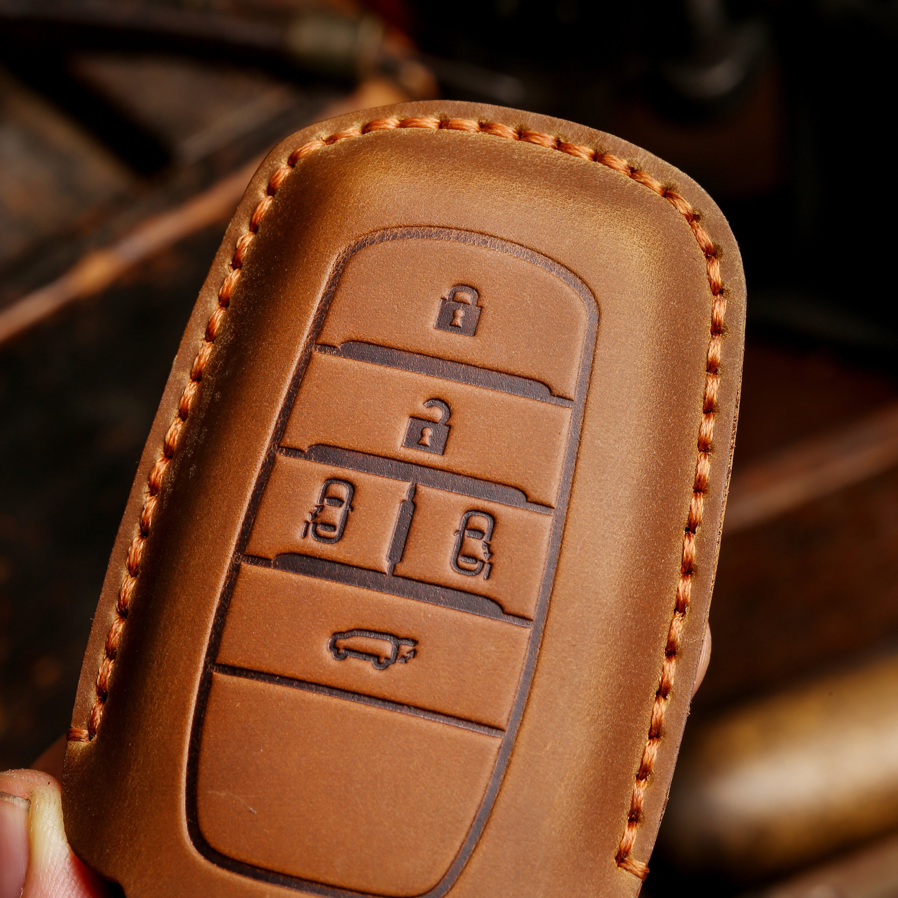 For Toyota Elfa Sienna Venza Yaris Corolla 4 5 Buttons Handmade Genuine Leather Car Key Bag Case Cover Car Key Accessories