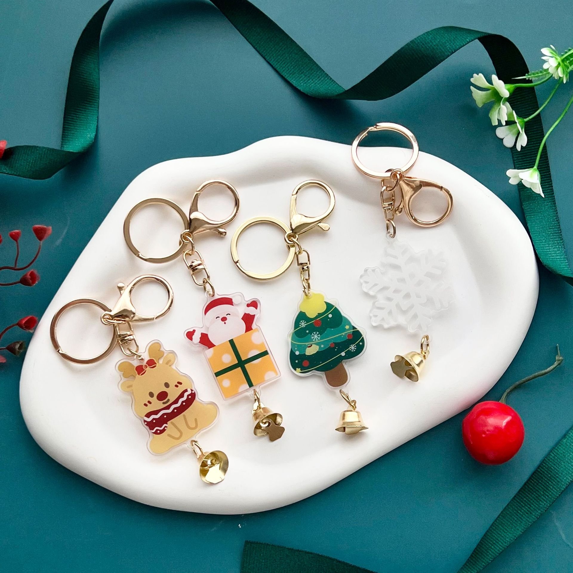 Christmas gift custom Plastic Pendant Laser Charm Acrylic Keychain UV Print Custom Acrylic Key Chain Cute Keychain Acrylic Charm