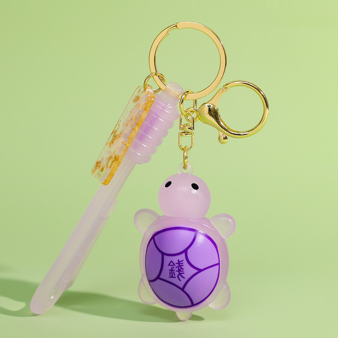 Cute cartoon resin glow-in-the-dark Luminoussea turtle keychain accessories 3D Glowing Sea Lucky Money Turtle key chain Key ring