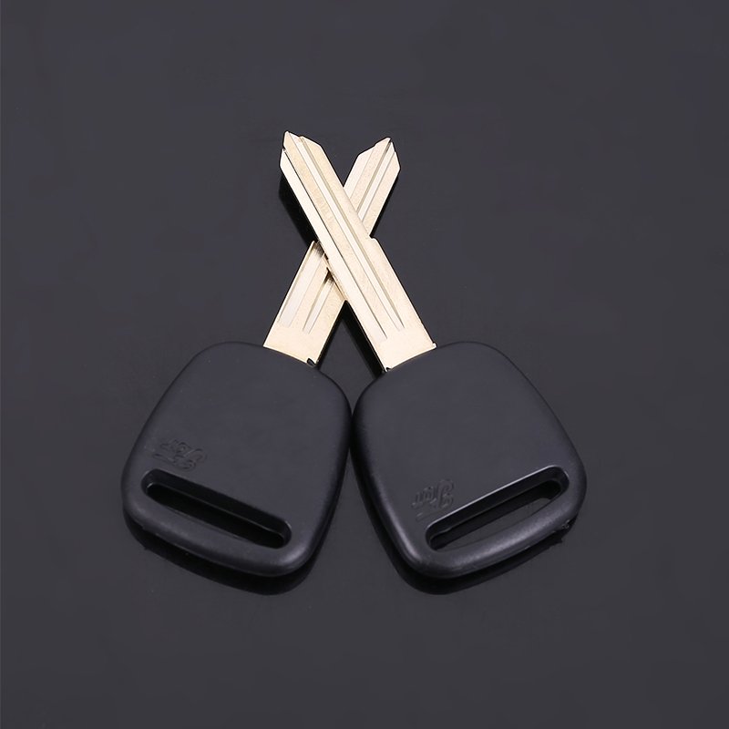 Remote Car Key Fob Blanks Shell Case With A Hole On The Side Key Blade For Nis-san