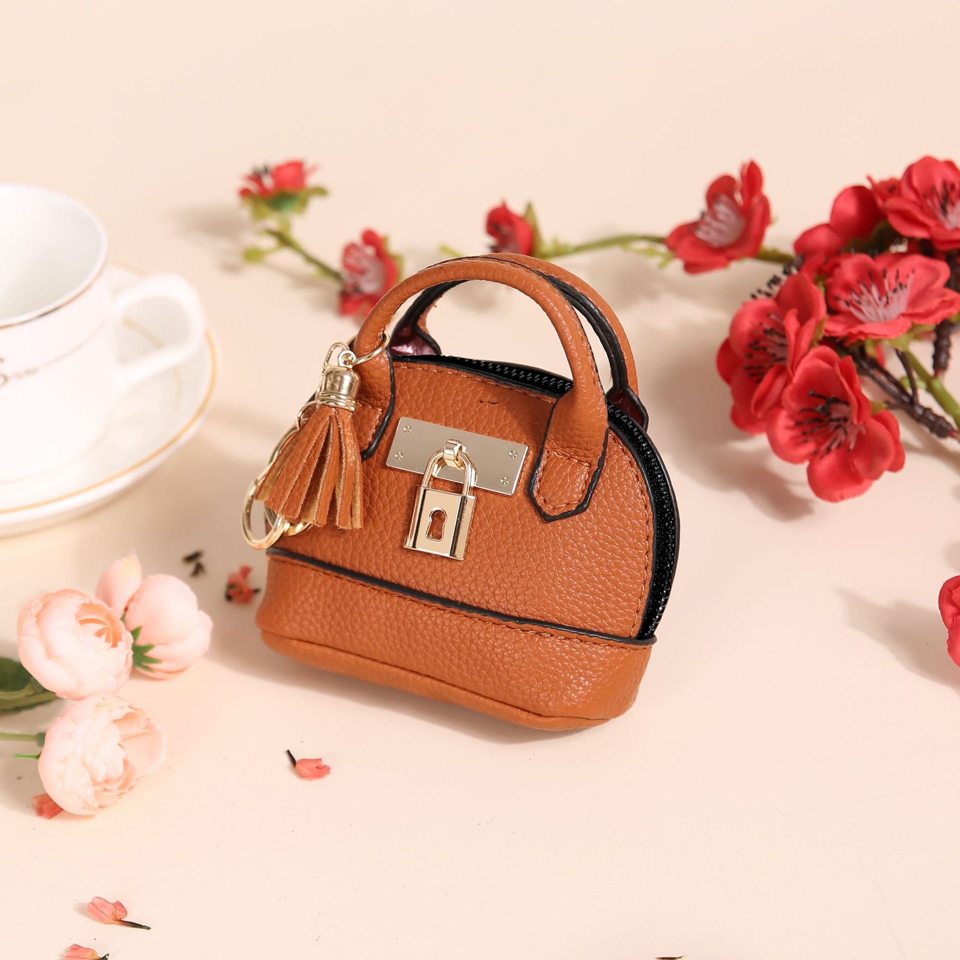 Hot Selling Mini PU Leather Wallet Keychain Luxury Cute Coin Holder Purse Keychain Mini Bag Car Key Rings Gift for Women Ladies