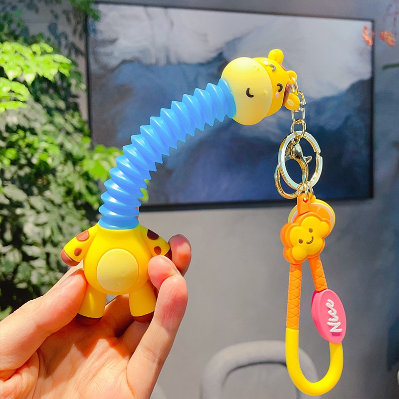 Animal Keychain Cartoon Cute Giraffe Keychain 3D PVC Keyring Funny Stretchy Tube Giraffe toy Key chain Bag Pendant for Kids Gift