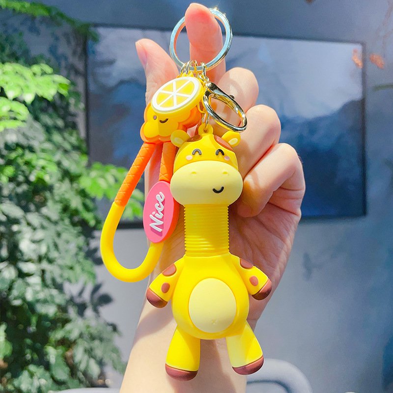 Animal Keychain Cartoon Cute Giraffe Keychain 3D PVC Keyring Funny Stretchy Tube Giraffe toy Key chain Bag Pendant for Kids Gift