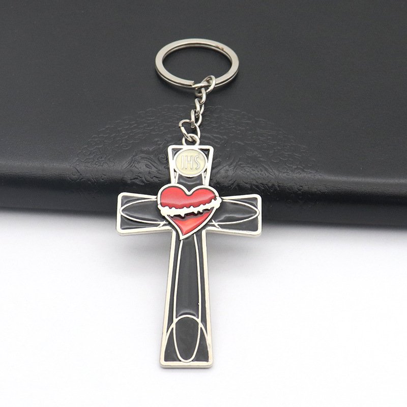 KOMI Hot Sale Enamel Cross Car Key Chain Pendant Hypoallergenic Heart Corss Keyrings HandCraft Keychains for Car Bag Accessories