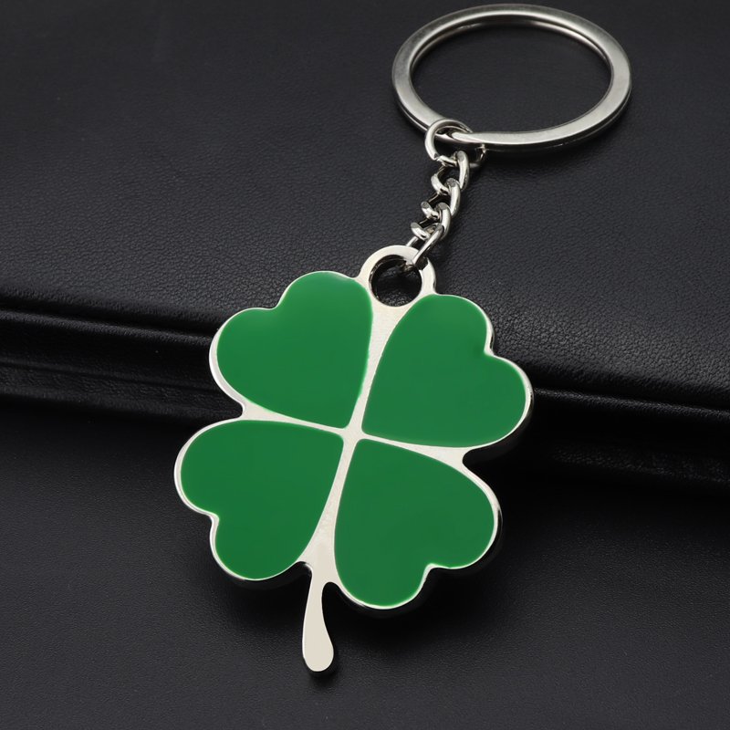 Creative Metal Clover Key chain Car Key ring Pendant Can Be Customized LOGO for Women Bag Charm or Teachere Students Sifts