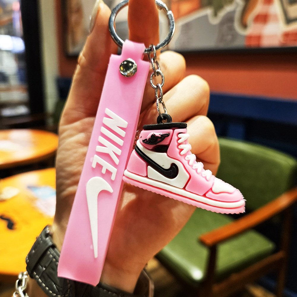 yuwei Shoes 3D Three-Dimensional Keychain Pendant Couple Sneakers Doll Ornament Internet Celebrity Key Chain sneaker keychain