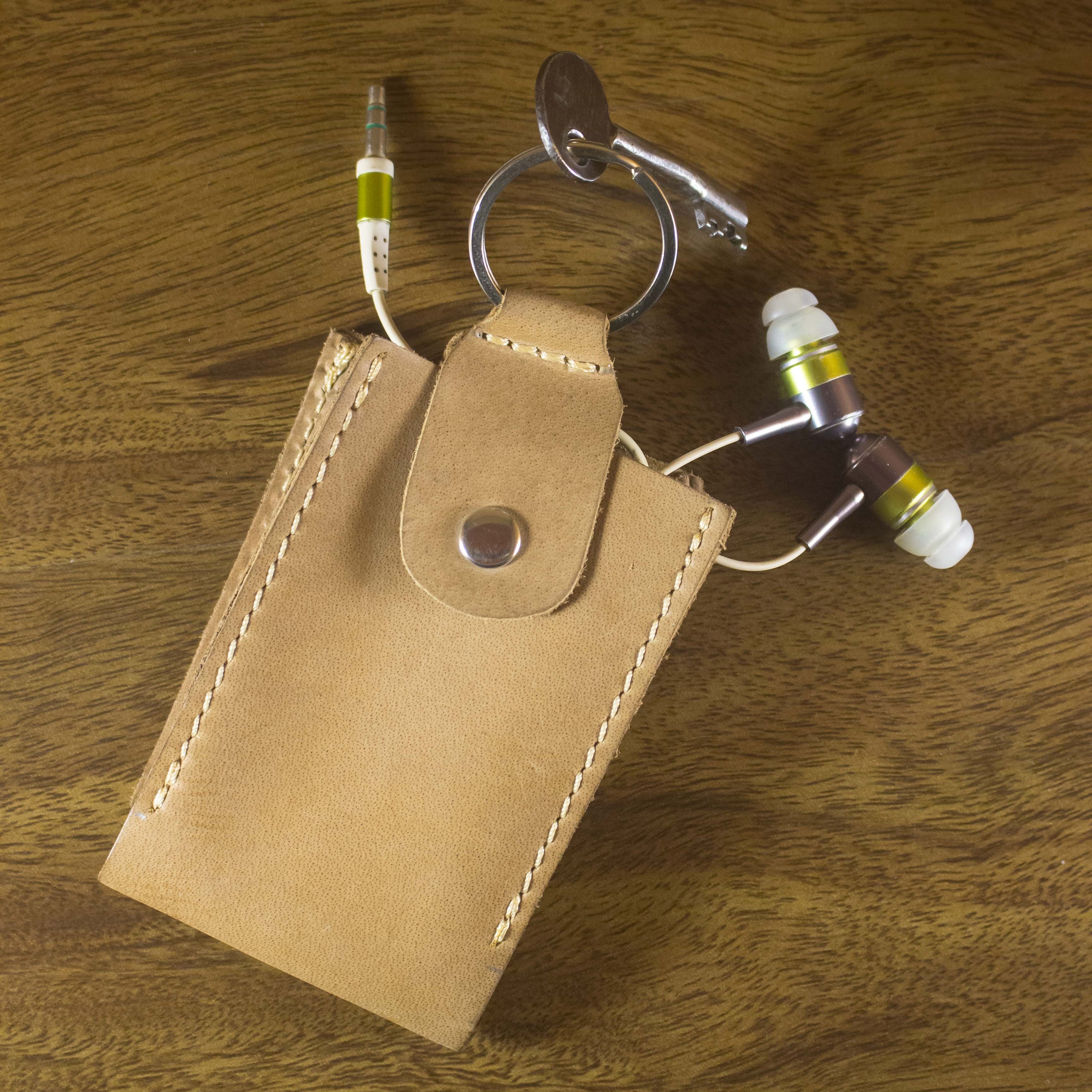 Factory Wholesale Bulk Leather Keychains Card holder Keyring leather car key holder for men