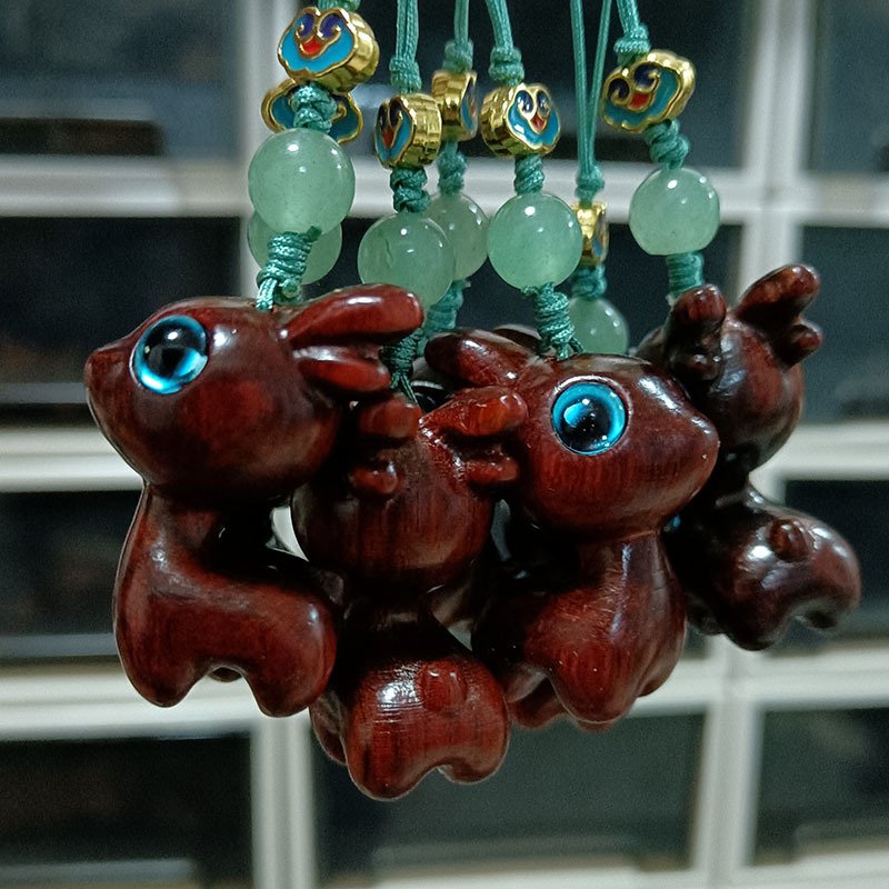 Wholesale Promotional Gift Girls Car Key Chain Cute Animal Keyring Lovely Bag Charm Accessory Women Wood Deer Bag Charm Keychain