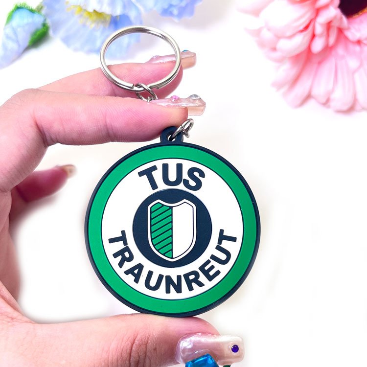 Anime Wholesale Custom Logo Llaveros De Goma Silicone Key Chain Ring Accessories Pvc Soft Rubber Keychain
