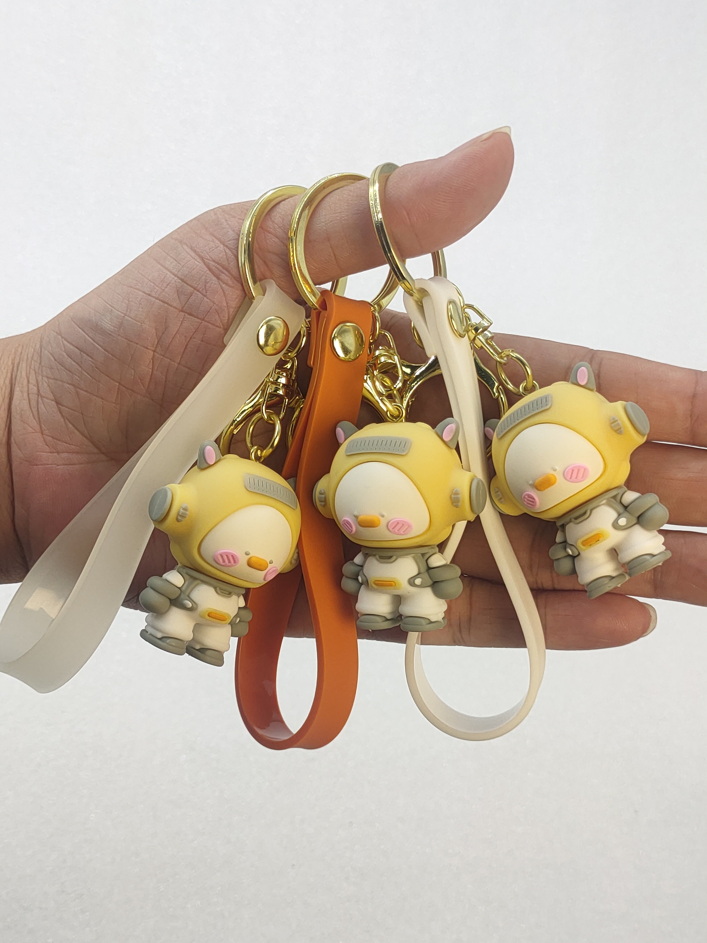 Custom Wholesale cute Cow doll key chain 3D Cartoon PVC Key yellow key charm cartoon on bag keychain 3D Soft Anime PVC Keychain