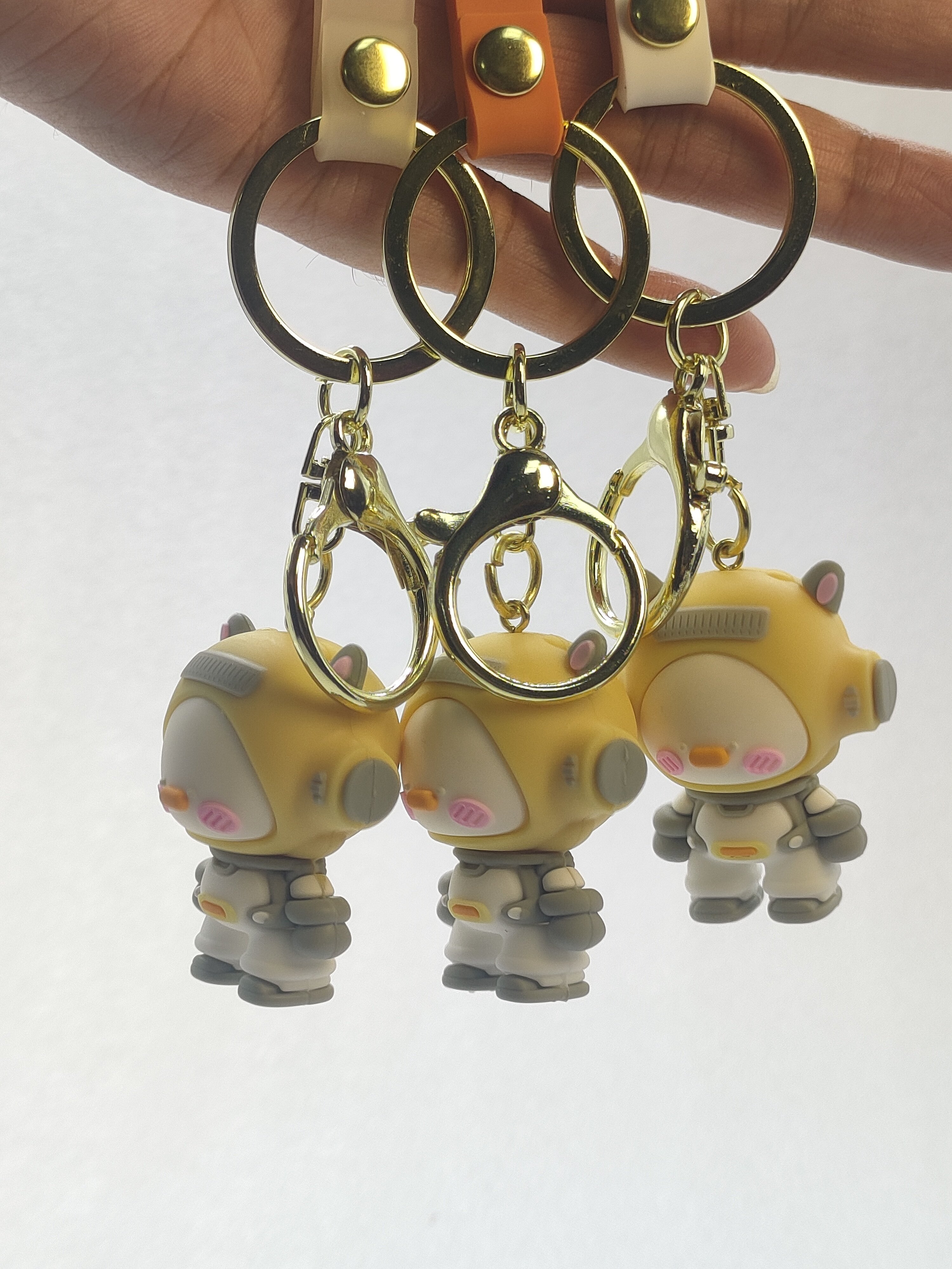 Custom Wholesale cute Cow doll key chain 3D Cartoon PVC Key yellow key charm cartoon on bag keychain 3D Soft Anime PVC Keychain