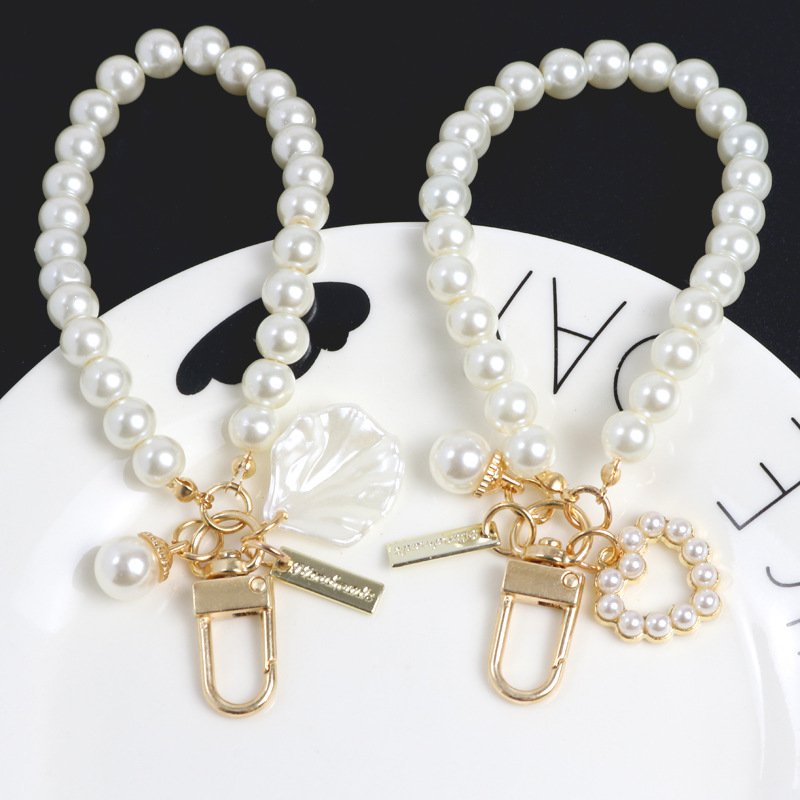 Pearls Beaded Alloy Keychains for Women New Minimalist Car Bag Bluetooth Headset Key Rings Pendant Jewelry Wholesale