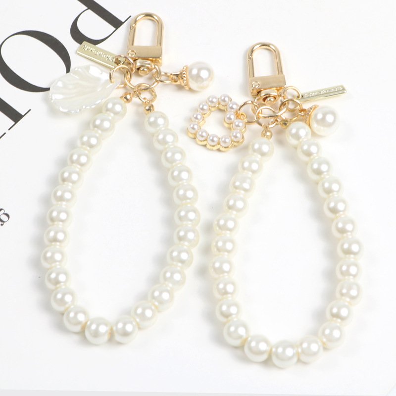 Pearls Beaded Alloy Keychains for Women New Minimalist Car Bag Bluetooth Headset Key Rings Pendant Jewelry Wholesale