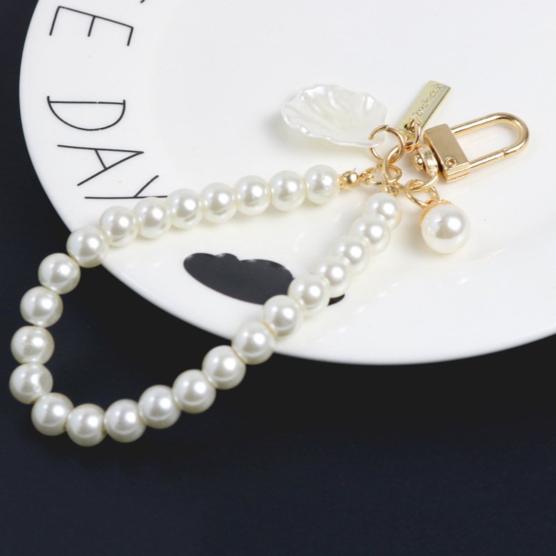 Pearls Beaded Alloy Keychains for Women New Minimalist Car Bag Bluetooth Headset Key Rings Pendant Jewelry Wholesale
