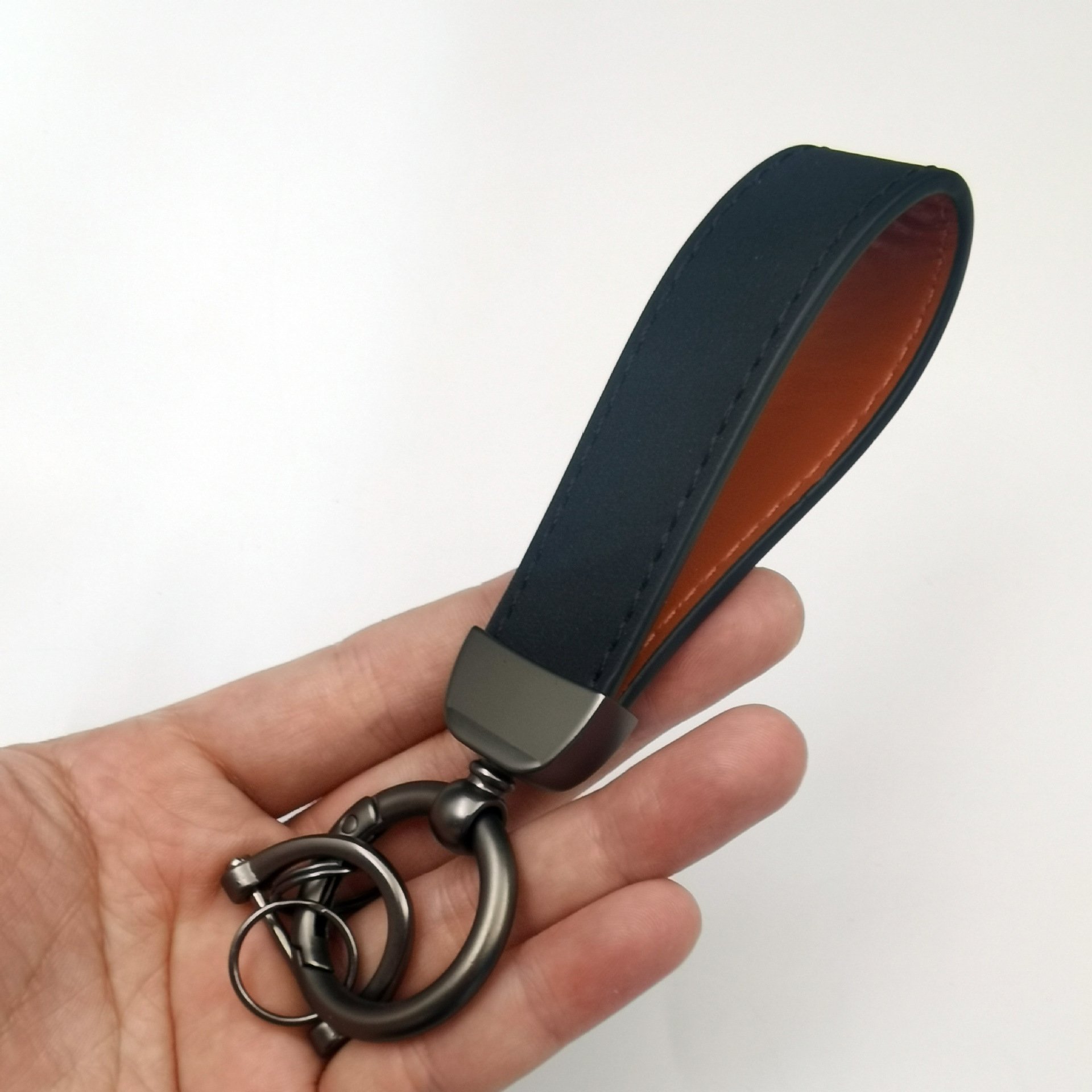 Custom Luxury Keychain Accessories Wholesale Car Keychain Handmade Genuine Leather Keychain