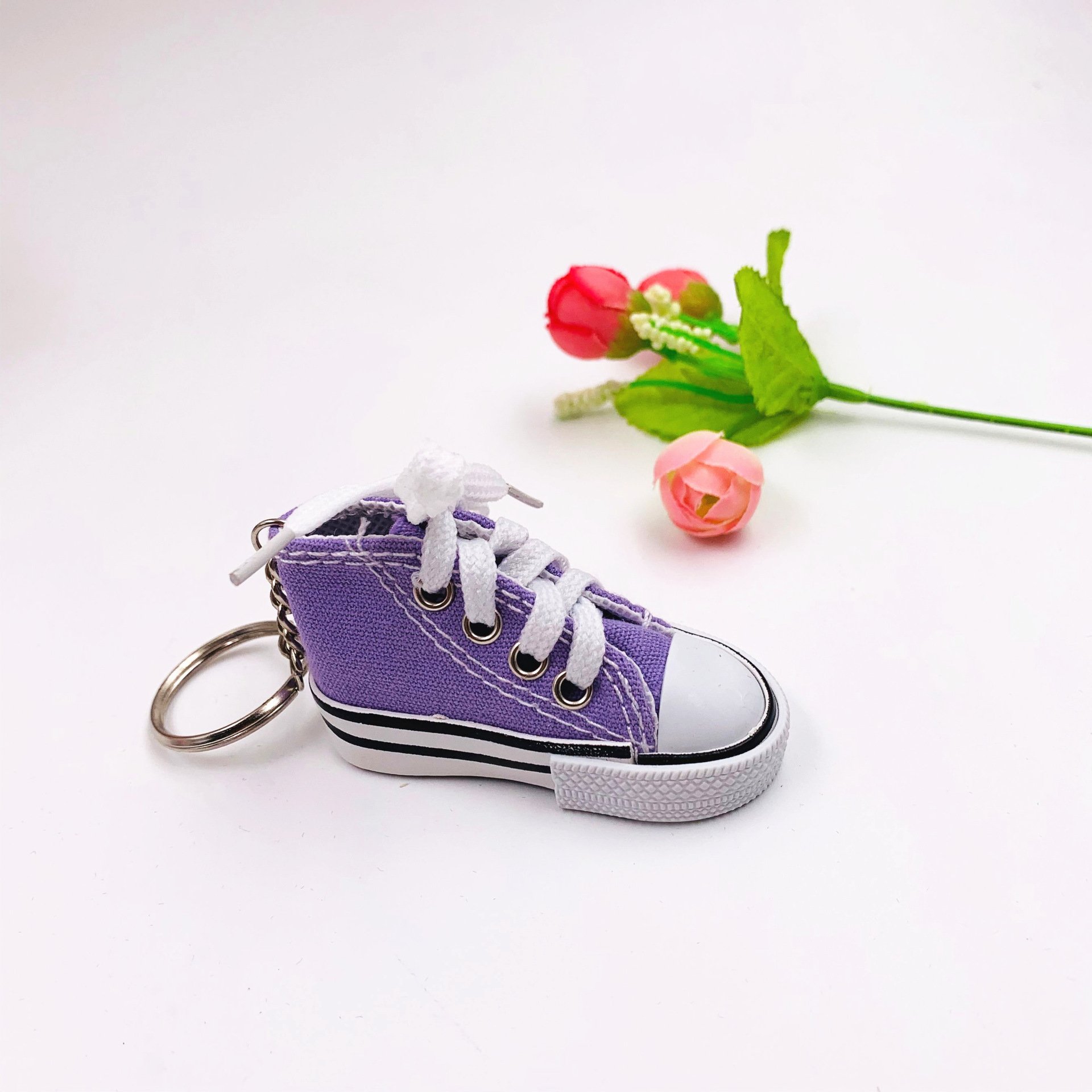 Trendy Diamond-Inlaid High Heels Keychains PVC Silicone 3D Key Pendants with Metal Base for Cars Car Accessories Gift Pendants