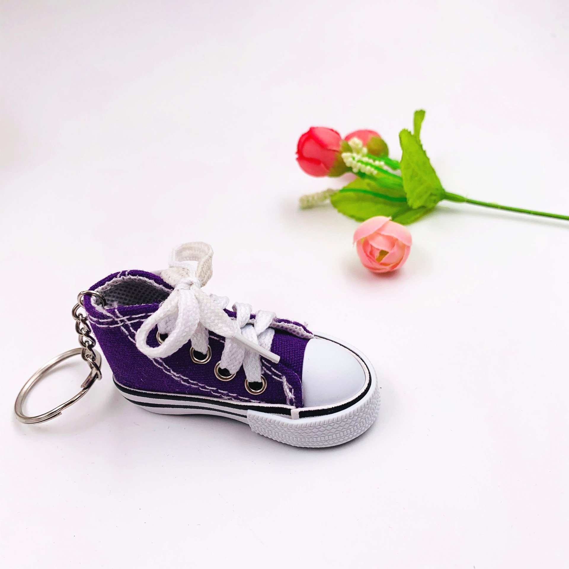 Trendy Diamond-Inlaid High Heels Keychains PVC Silicone 3D Key Pendants with Metal Base for Cars Car Accessories Gift Pendants