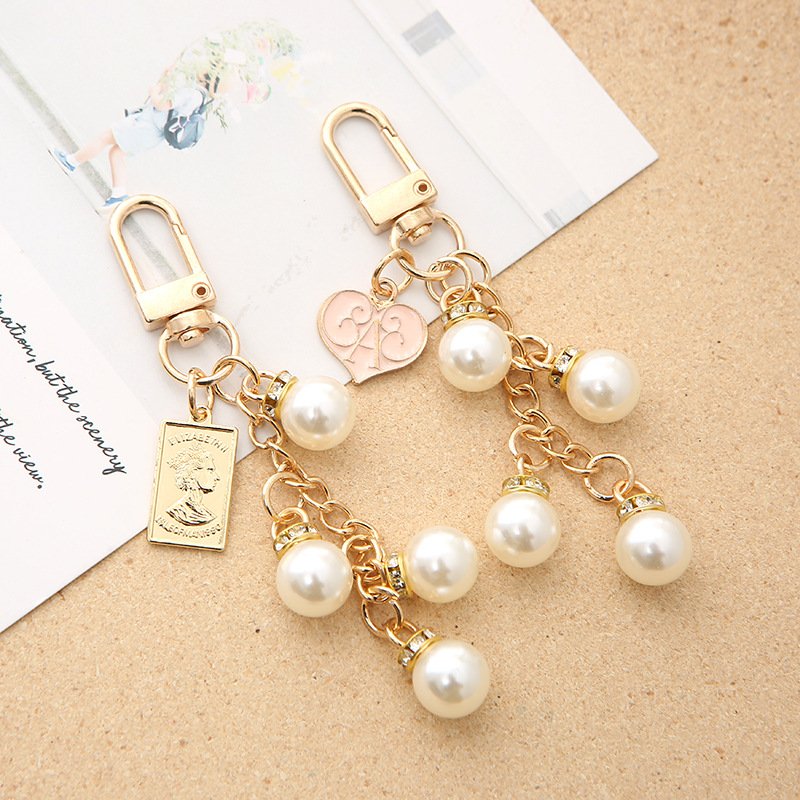 fashion Crystal Pearl Key Chain For Women's Backpack earphone case Key purse car Charm Pendant Accessories Pearl Key Ring Gifts