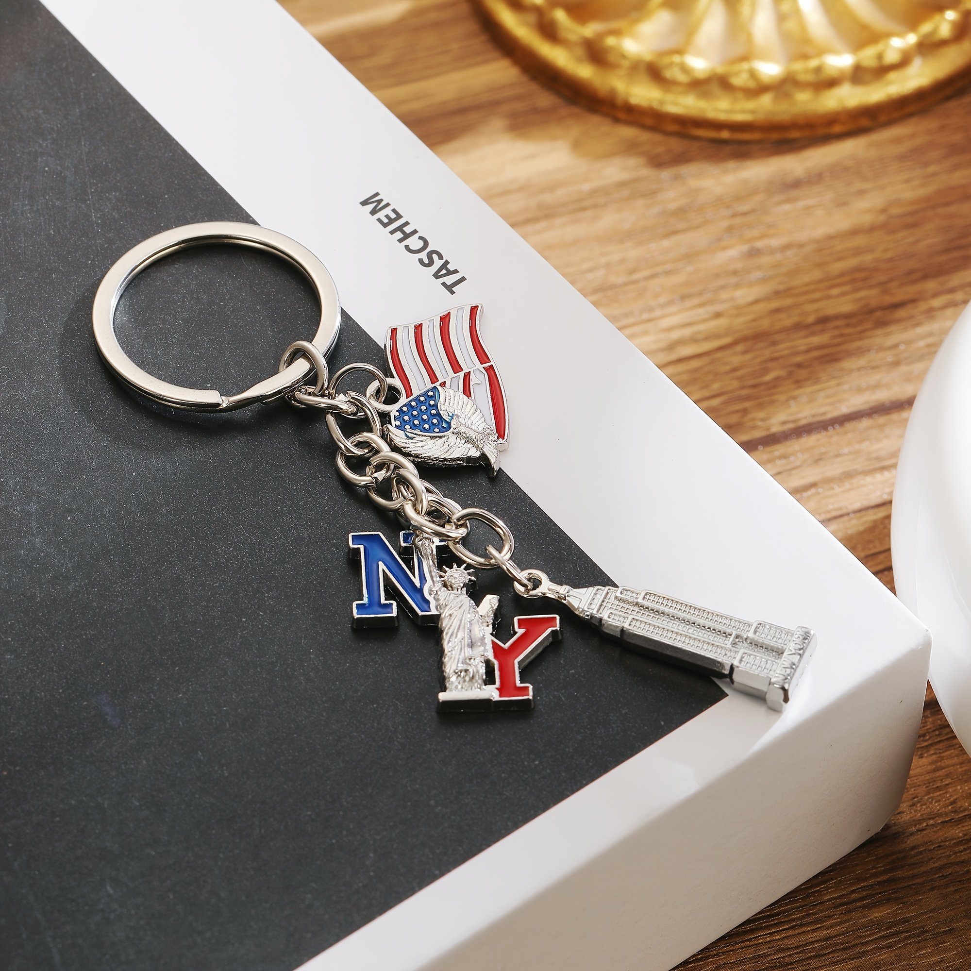 Customized Patriotic Statue of Liberty & Empire State Building Metal Keychain Zinc Alloy