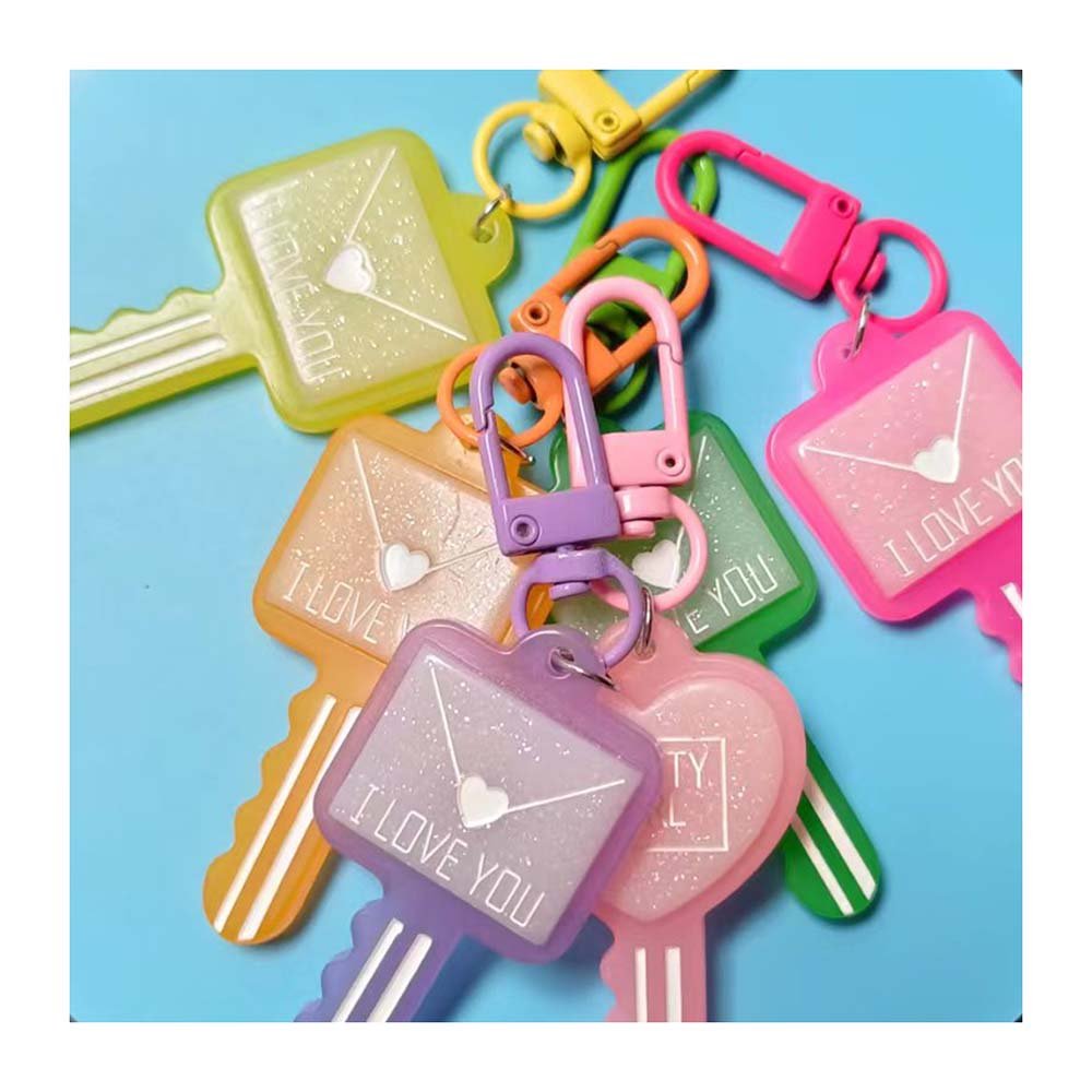 Factory Wholesale Plastic Key Chains 58mm Heart Envelope Key Shape Multiple Colors Car Key Accessories