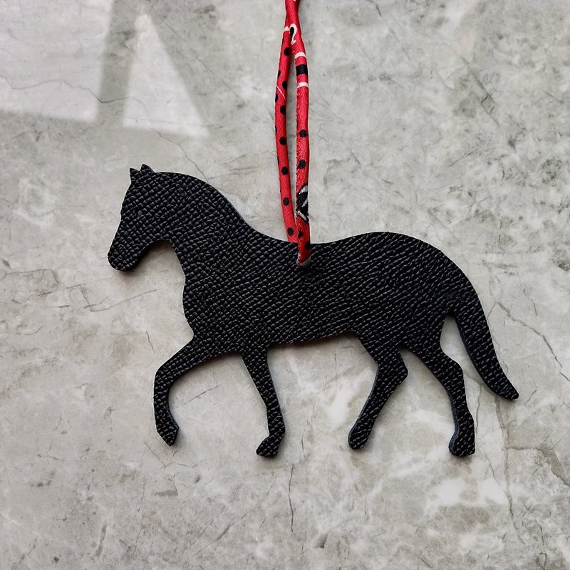 Wholesale Luxury Handmade Leather Horse Keyring Animal Key Chain Women Bag Charm Pendant Accessories Horse Keychain