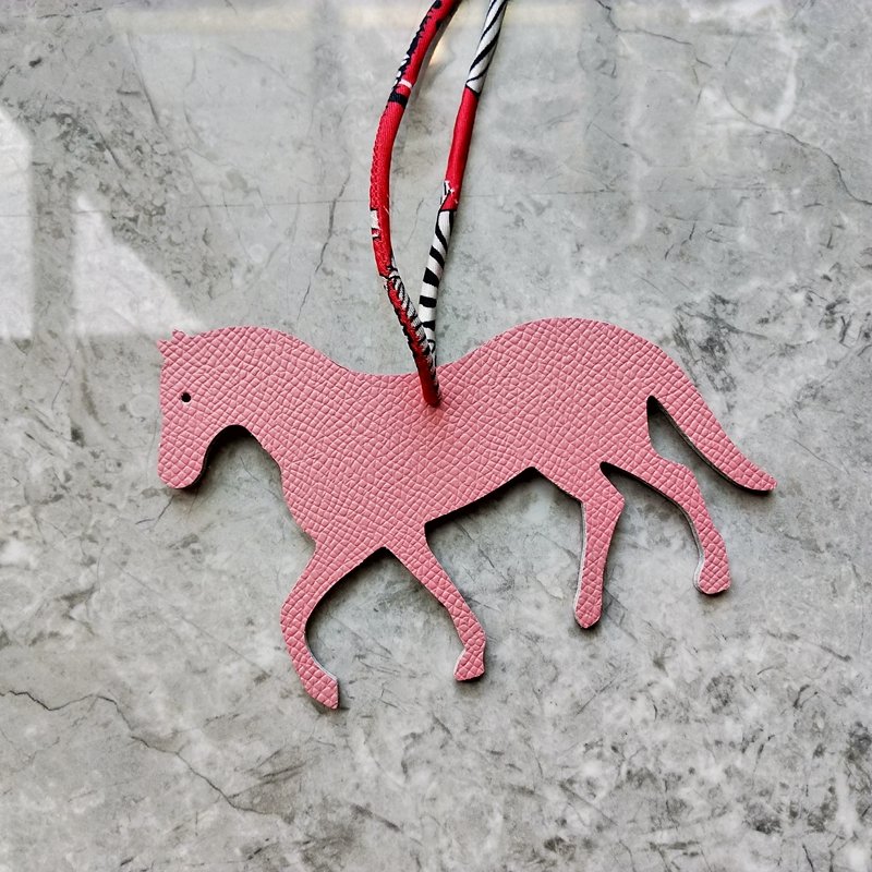 Wholesale Luxury Handmade Leather Horse Keyring Animal Key Chain Women Bag Charm Pendant Accessories Horse Keychain