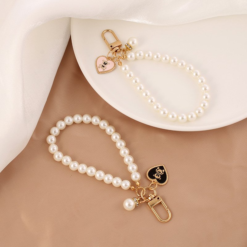 Cute Teddy Bear Pearl Keychain Luxury Jewelry Pearl Bead Pendant Phone Bag Backpack Car Charm Accessory pearl wristlet keychain