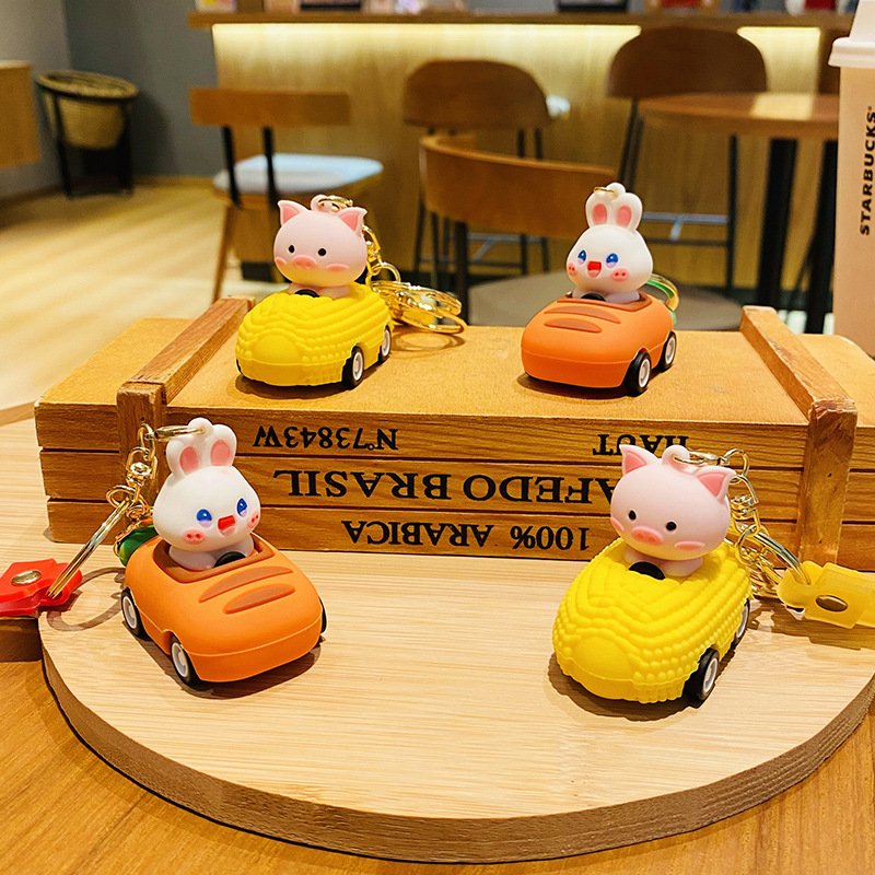Cute Animal Silicone Pendant Coin Holder Keychain Fun Cartoon Schoolbag Accessory with Movable Ornaments for Back to Car Gift
