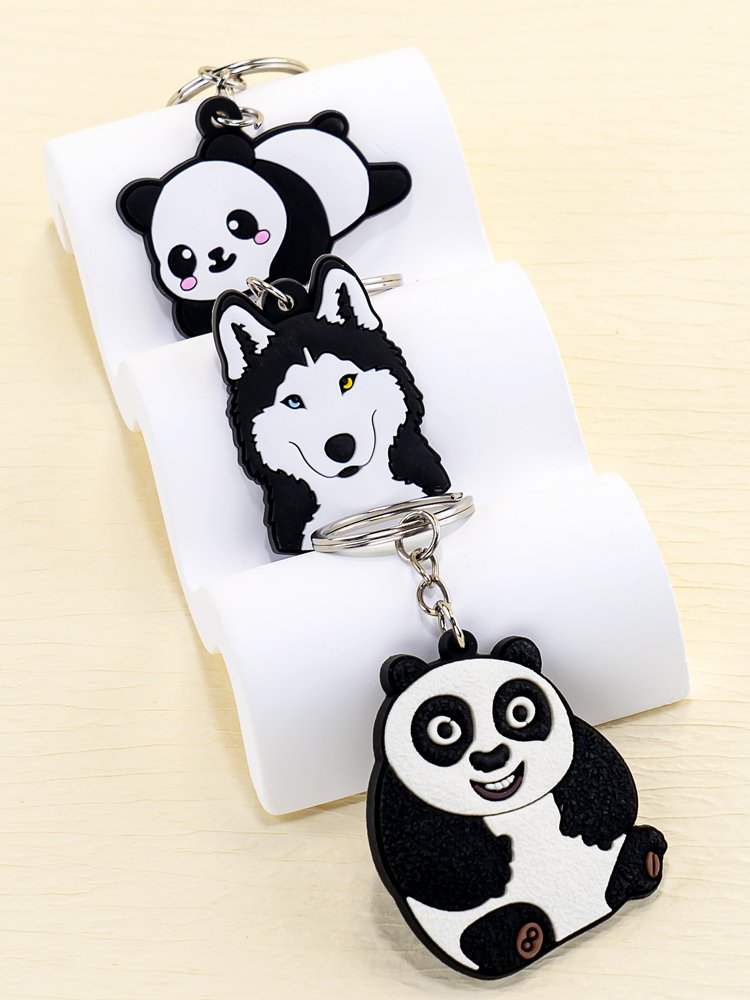 wholesale pvc keychain hot sale anime figure custom keyring friends Cartoon animal panda cat key holder fit fans souvenir gift