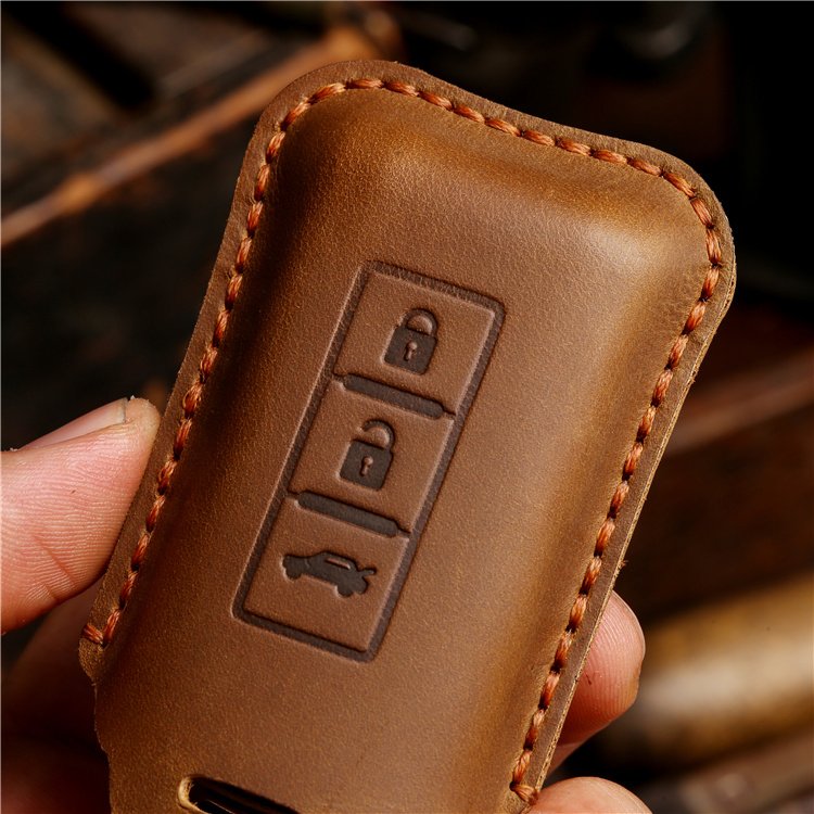 Hot Sale Genuine Crazy Horse Leather Car Key Case Cover for Mitsubishi ASX Outlander 3 Buttons Accessories with keychain
