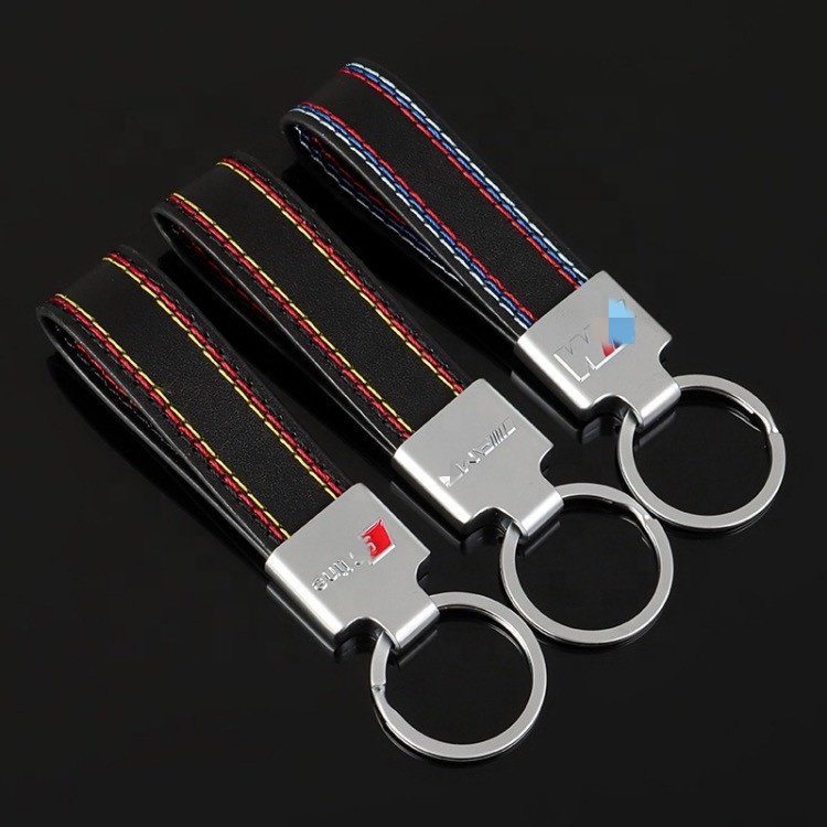 Customized Logo New Car Accessories Fashion Metal Zinc Alloy Keychain Key Holder with Customized Logo