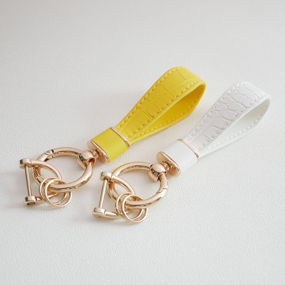 Women's Luxury Metal Leather Keychain Holder Men's Gadgets Couple Auto Keyring Accessories High Quality Car Key Holder