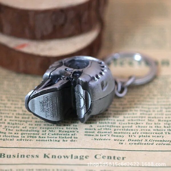 Men Women Fashion Pendant keyring Jewelry Car Key Accessories Vintage Charm Terminator Skull Head Keychain
