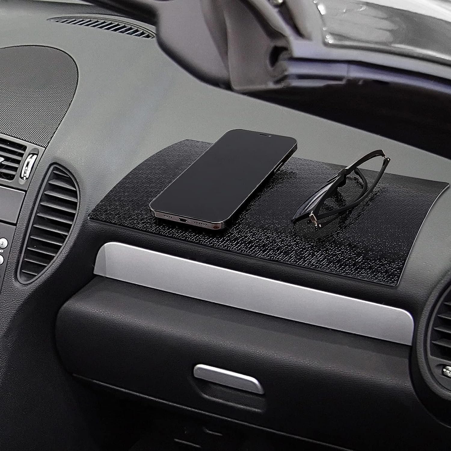 Car Dash Accessories Anti Slip Sticky Gel Pads Dashboard Non Slip Pad for Car Anti Slide Dash Cell Phone Mount Holder Mat