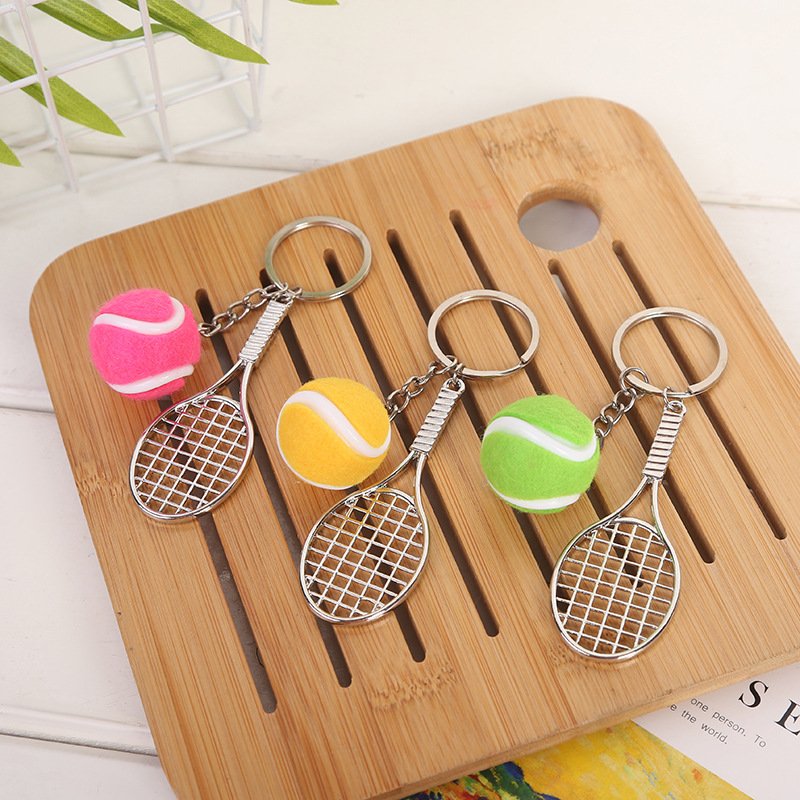 Wholesale hot souvenir mini badminton tennis key chain Car key bag pendant Sports souvenir key chain
