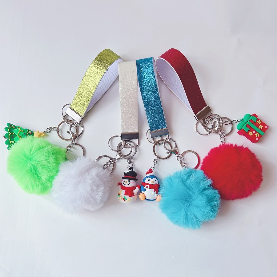 Cartoon Christmas gift cute Santa Claus Christmas tree key ring Bag car key chain self defense keychain accessories