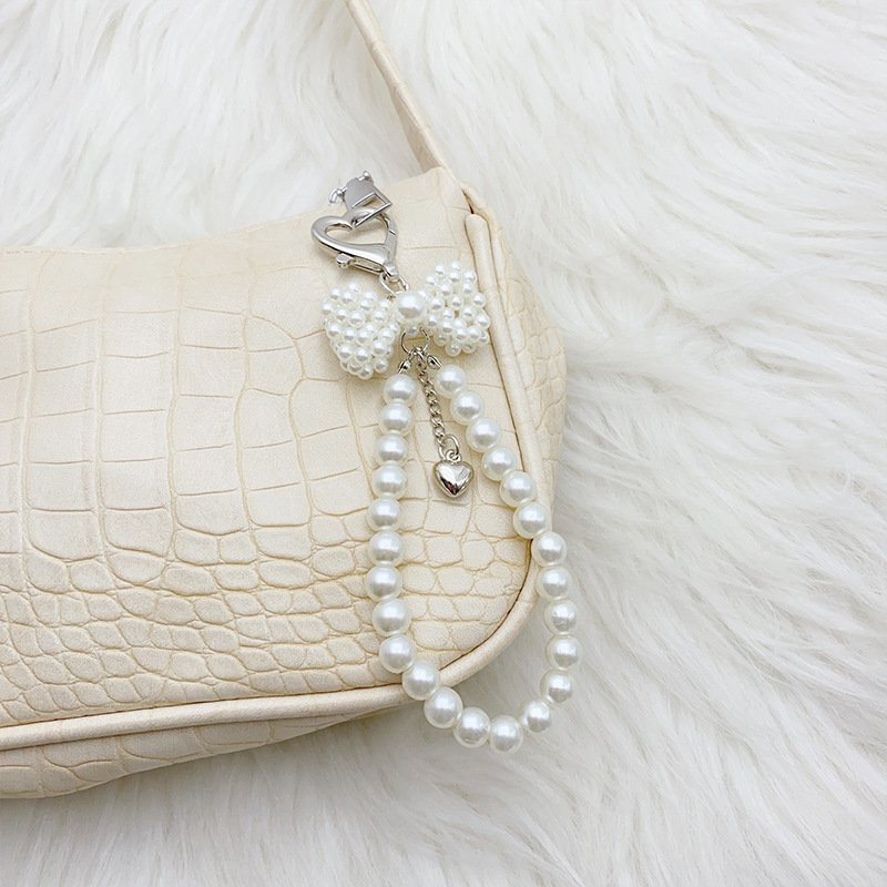 2024 Pearl Keychain Luxury Women Jewelry Shiny Pearl Bead Shell Phone Bag Backpack Charm Accessory Car Key Key Chain Pendant