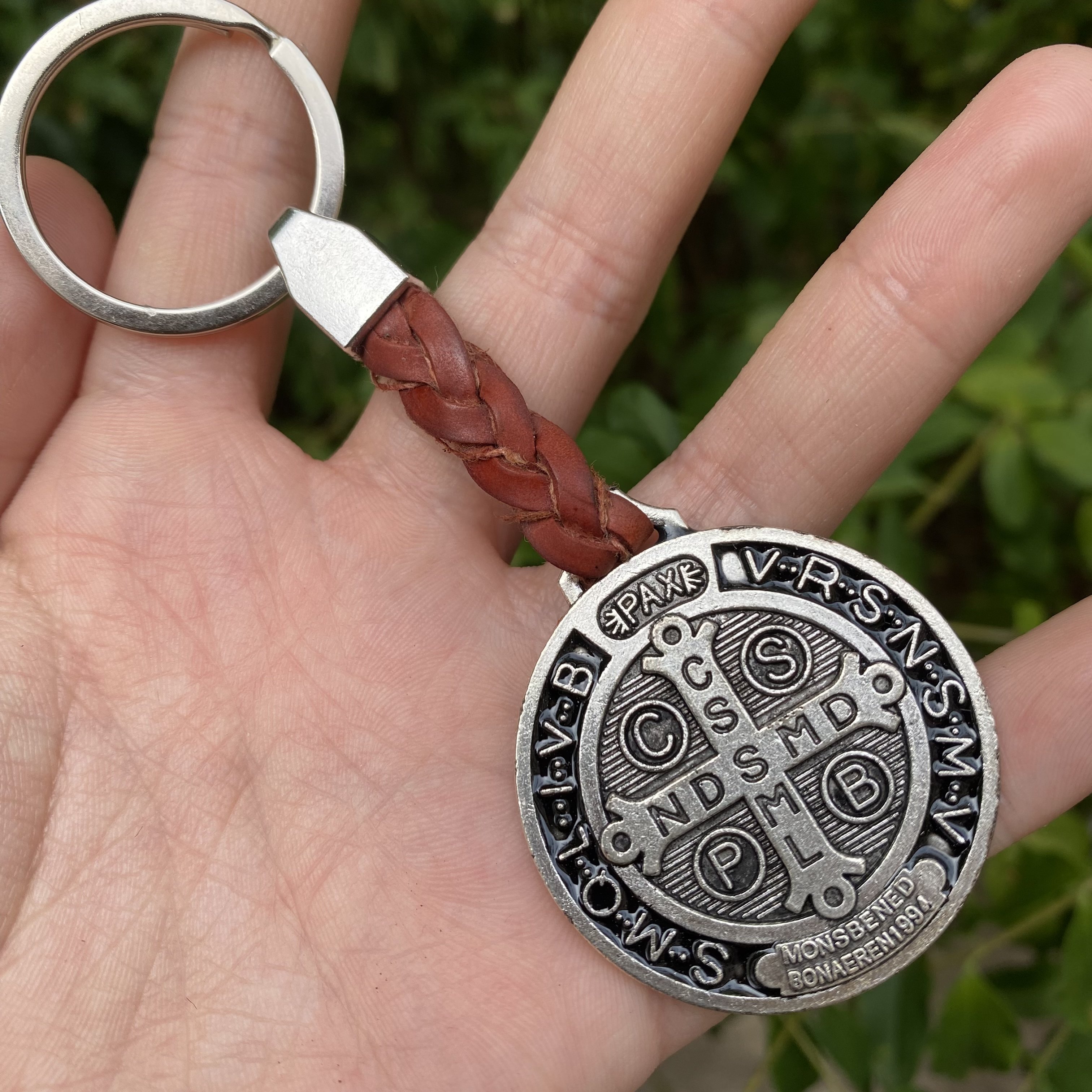 Saint Benedict Keychain Anti-Silver Metal Leather Keyholder Catholic Gifts Car Bag St.Benedict Keyring