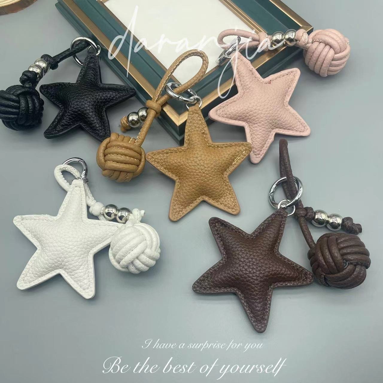New Leather Star Shape Key Chain Pendant Ornament Luxury Car Keychain Accessories Designer Bag Charms
