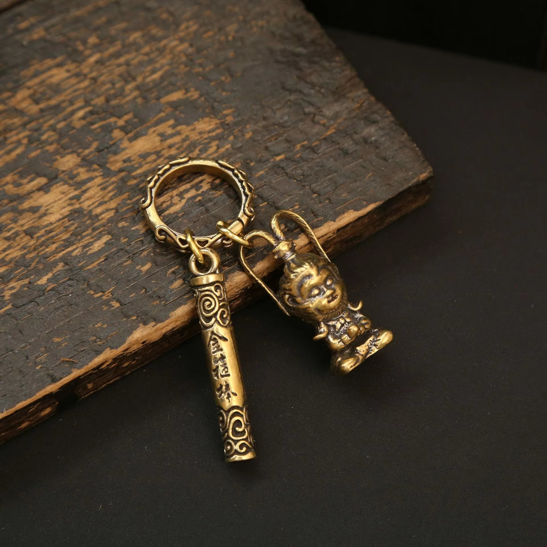 Popular new game character keychain Black Myth Wukong metal keychain bag accessories car pendant decorative key ring Wukong