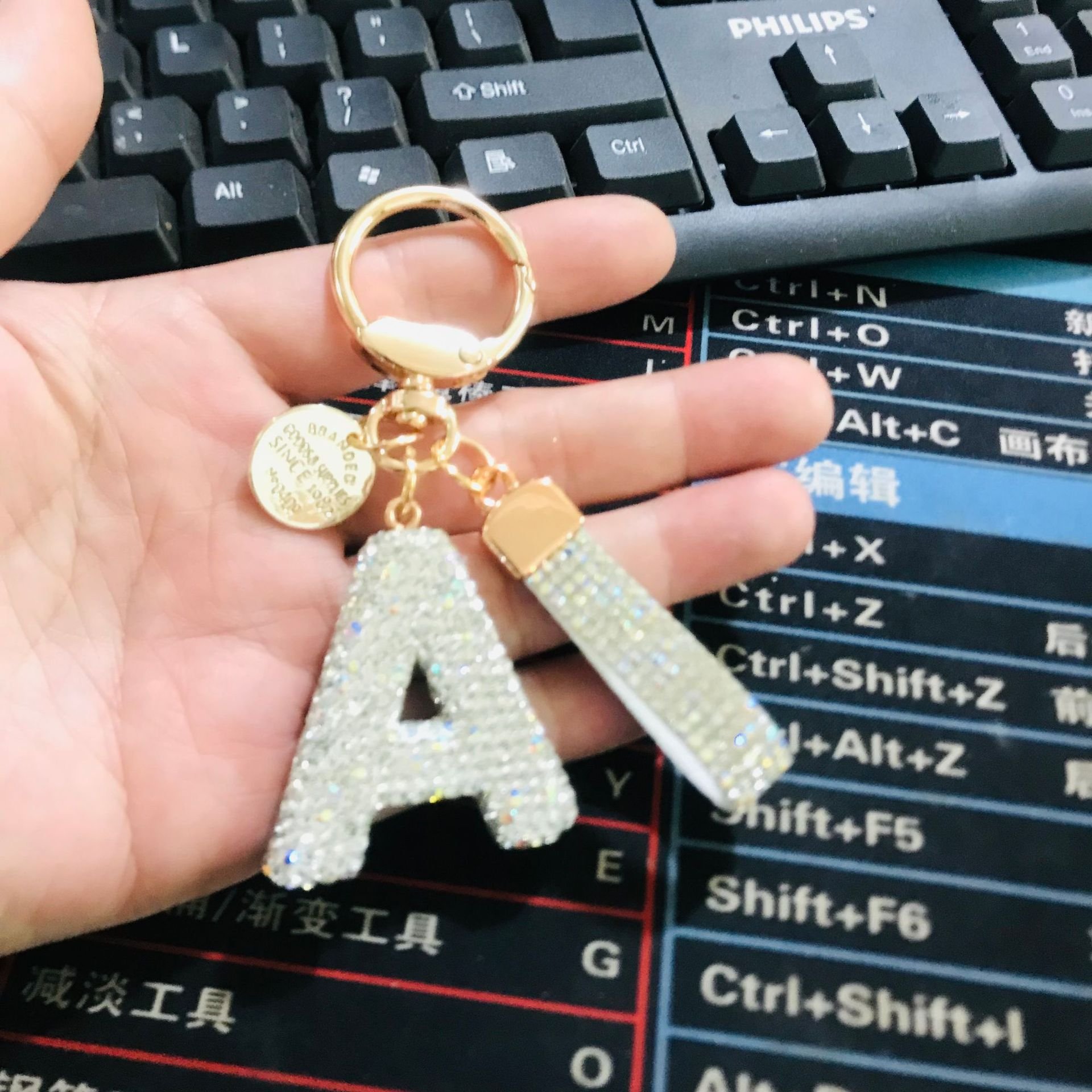 Wowei A-Z White Initial Letter Luxury Crystal rhinestone Diamond keychain with letter Handbag Charms Wrist Strap