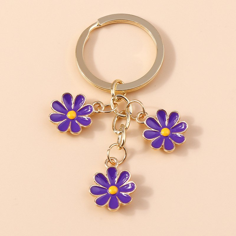 Daisy Flower Keychain for Car Key Souvenir Gifts for Women Men Handbag Pendant Keyrings DIY Jewelry Accessories