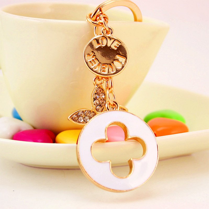 New Beautiful Clover Keychain Fashion Keyring Metal Key Ring Car Accessories Women Bag Charm